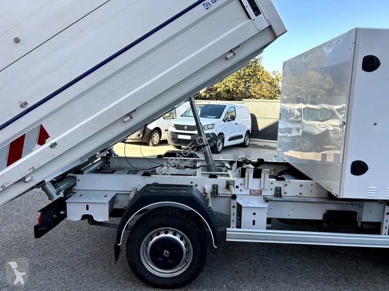 Коммерческий автомобиль Renault Benne F3500 L2...