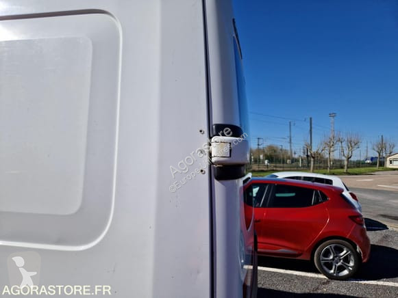 Véhicule utilitaire