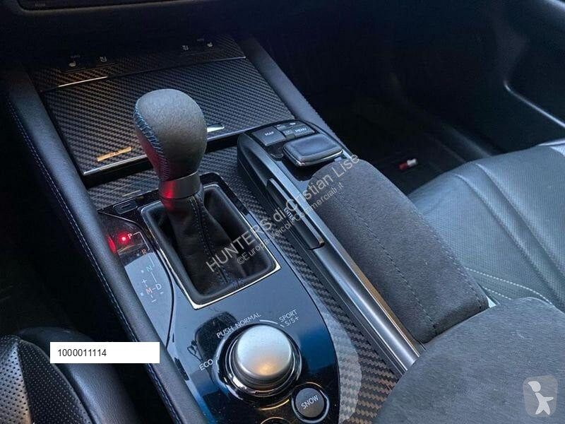 Autoutilitară Lexus GS