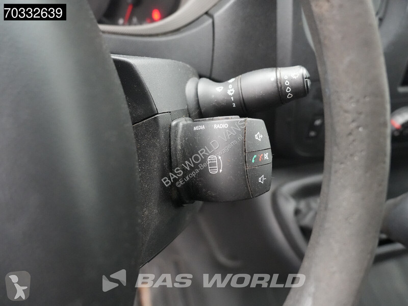 Véhicule utilitaire Renault Hoogwerker L2H2...