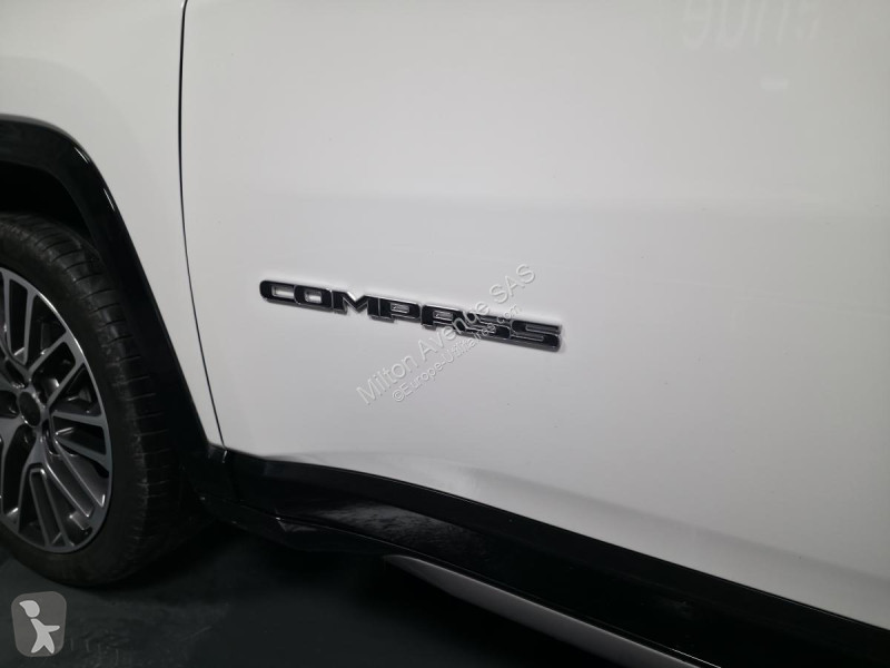 Véhicule utilitaire Jeep COMPASS 1.5 Turbo T4...