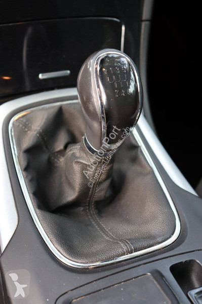 Véhicule utilitaire Opel Sports SW