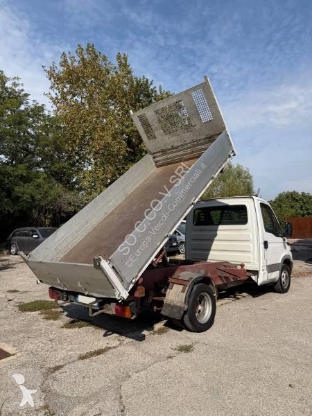 Véhicule utilitaire Iveco 35C09
