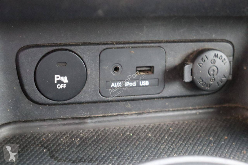 KIA  van