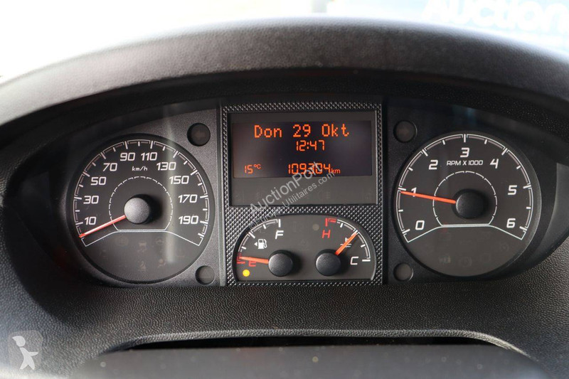 Véhicule utilitaire Peugeot