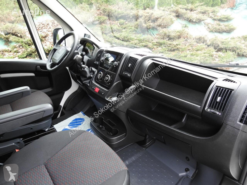 Autoutilitară Peugeot BOXER FURGON CHŁODNIA...