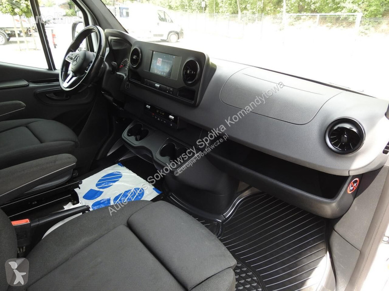 Véhicule utilitaire Mercedes SPRINTER FURGON...