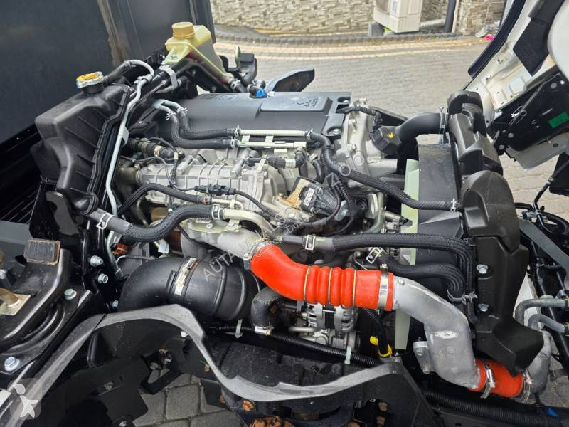 Véhicule utilitaire Mitsubishi Fuso