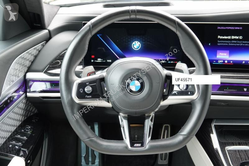 Véhicule utilitaire BMW 7 xDrive M Sport