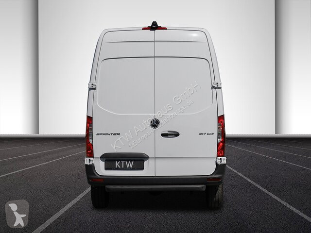 Užitkové vozidlo Mercedes 317...