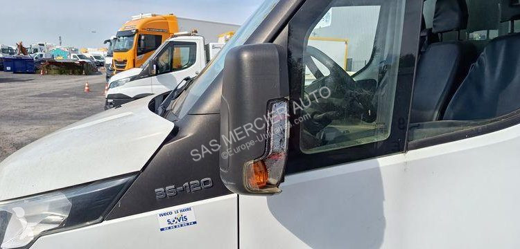 Veículo utilitário Iveco