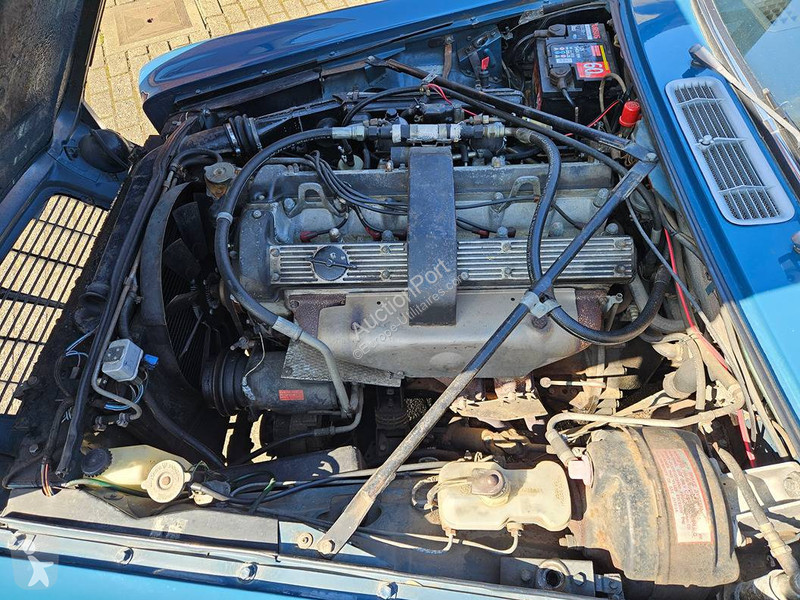 Véhicule utilitaire Jaguar 4.2 Manual 4-Speed...