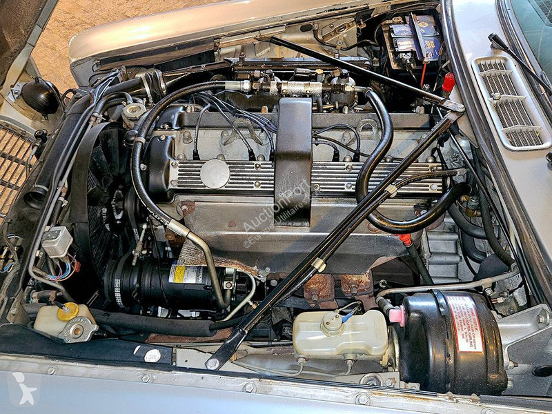 Véhicule utilitaire Jaguar (series II) 4.2...