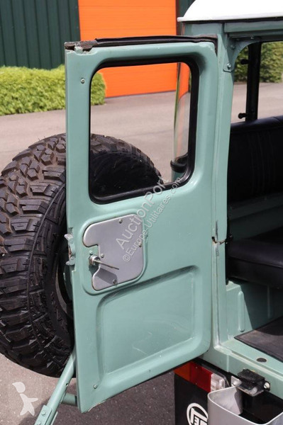 Furgoneta Toyota FJ40