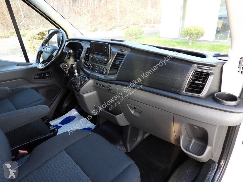 Samochód dostawczy Ford 4 x 4 TRANSIT