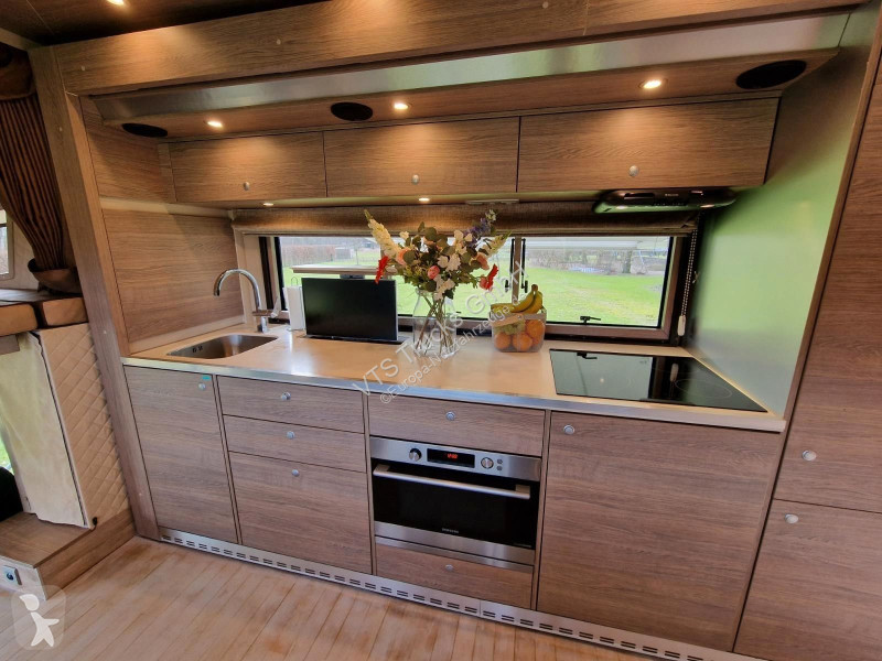 Véhicule utilitaire Volvo FL 290 STX BUFFL...