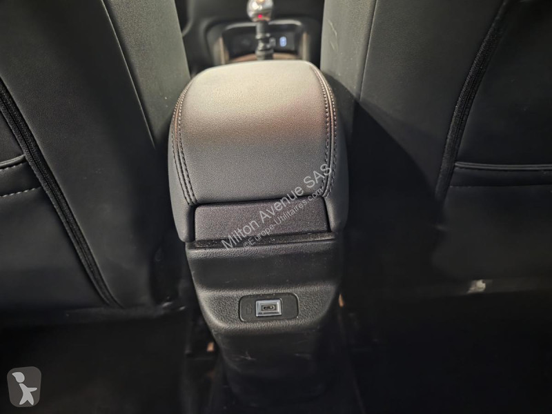 Samochód dostawczy Jeep AVENGER 1.2 Turbo T3 -...