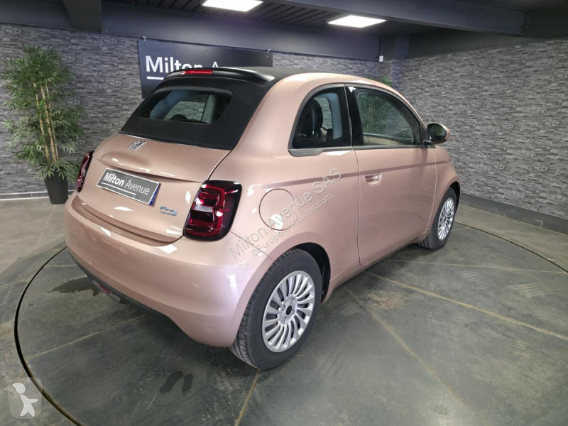 عربة نفعية Fiat 500 Fiat Cabriolet Electrique...