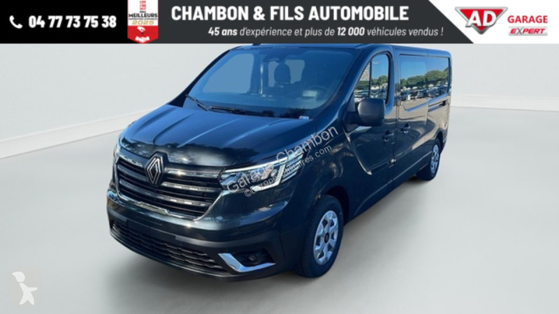 Véhicule utilitaire Renault CABINE APPROFONDIE...