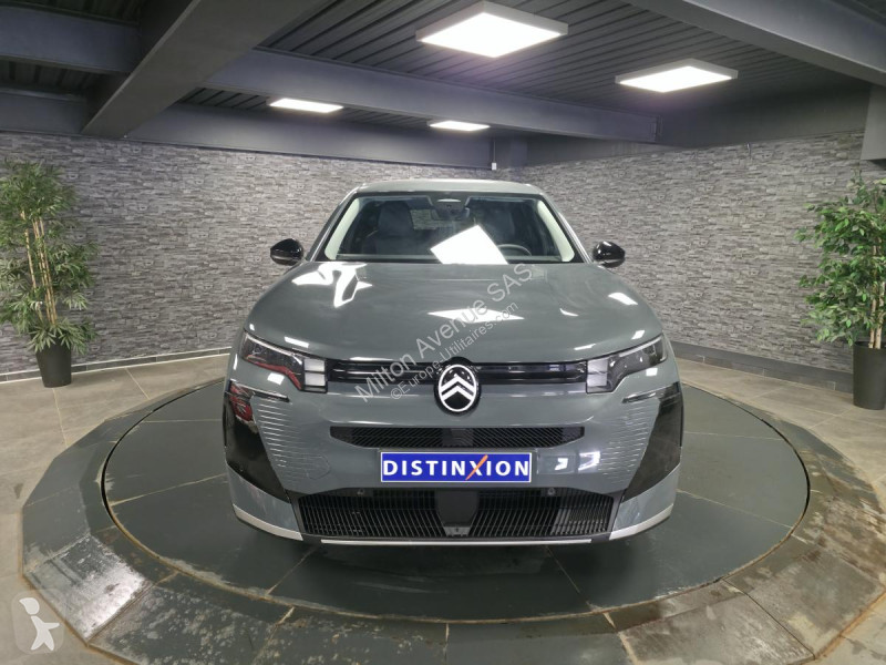 Véhicule utilitaire Citroën C5 AIRCROSS 1.2i...