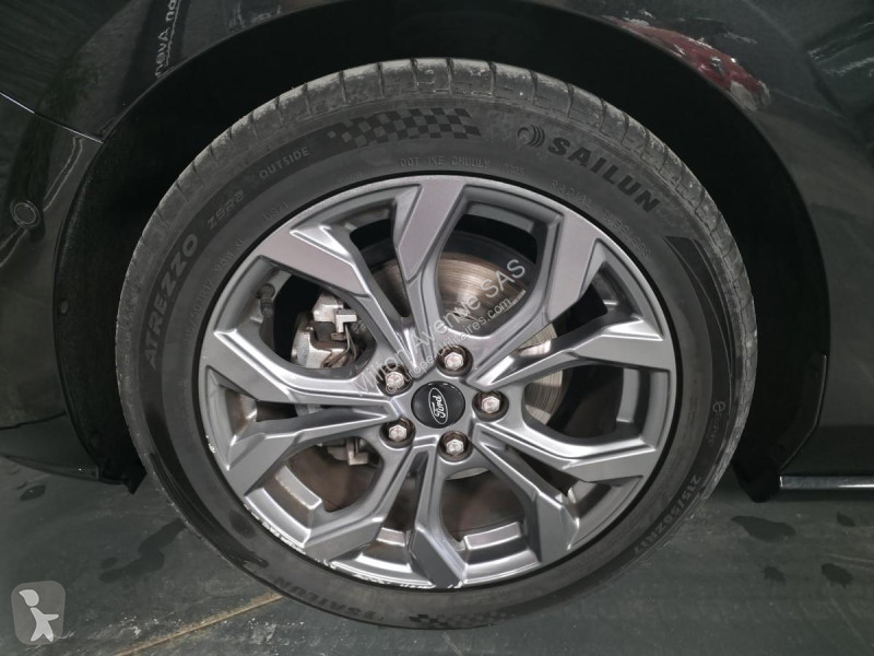 Véhicule utilitaire Ford FOCUS 1.0 EcoBoost...