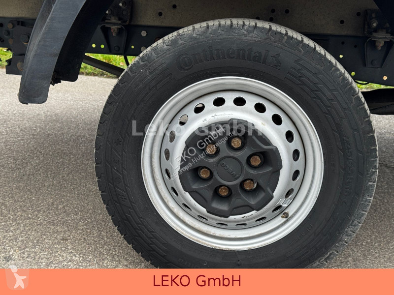 Furgoneta Iveco 35S12 Mit Carrier Xr 350