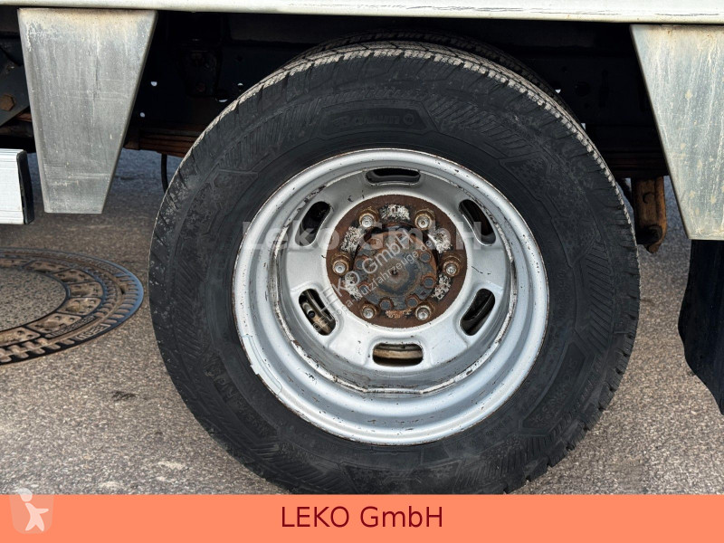 Samochód dostawczy Iveco 35C13 Mit Relec Froid...