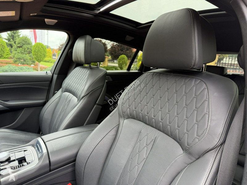 Samochód dostawczy BMW X6