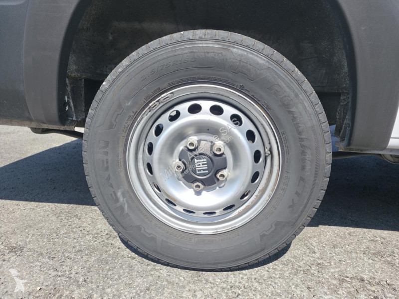 Véhicule utilitaire Fiat DUCATO Tôlé Business...