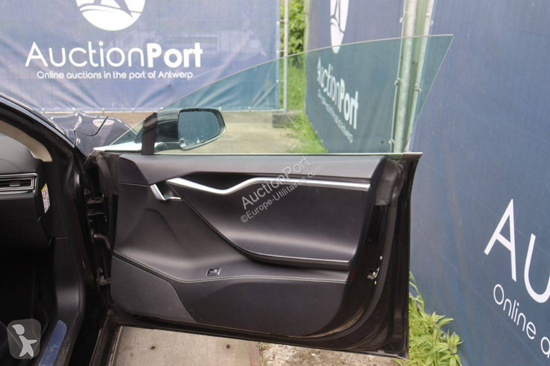 Furgoneta Tesla
