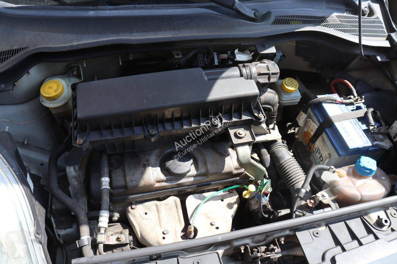 Véhicule utilitaire Peugeot