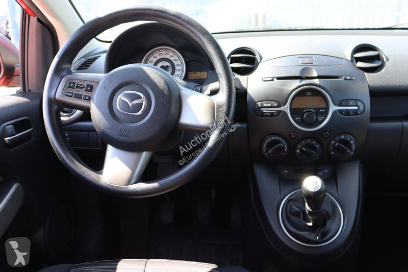 Samochód dostawczy Mazda  2