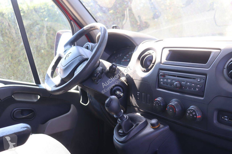 عربة نفعية Renault