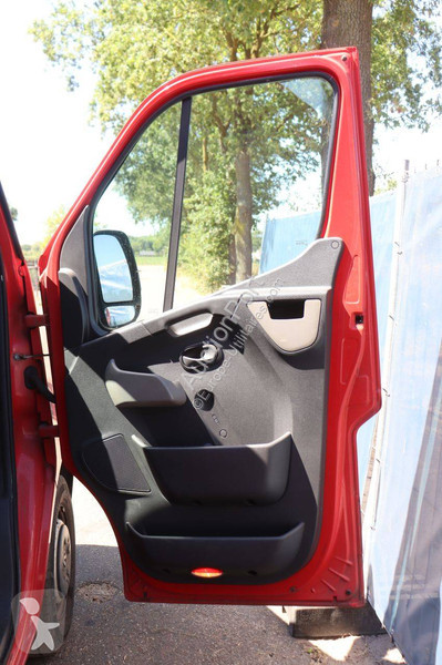 عربة نفعية Renault