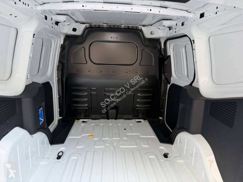 Комерційні автомобілі Ford