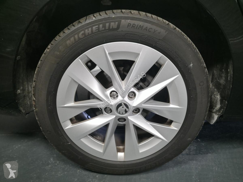 Véhicule utilitaire Skoda OCTAVIA Combi 2.0 TDI...