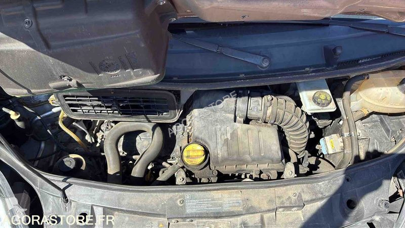 Véhicule utilitaire Opel VIVARO