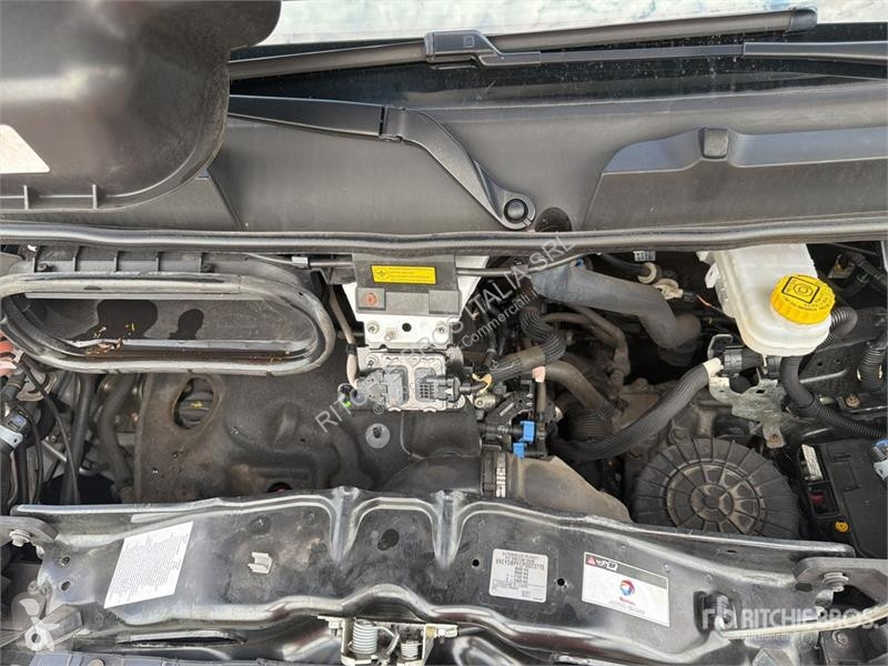 Véhicule utilitaire Opel 2.2