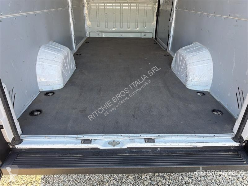 Véhicule utilitaire Opel