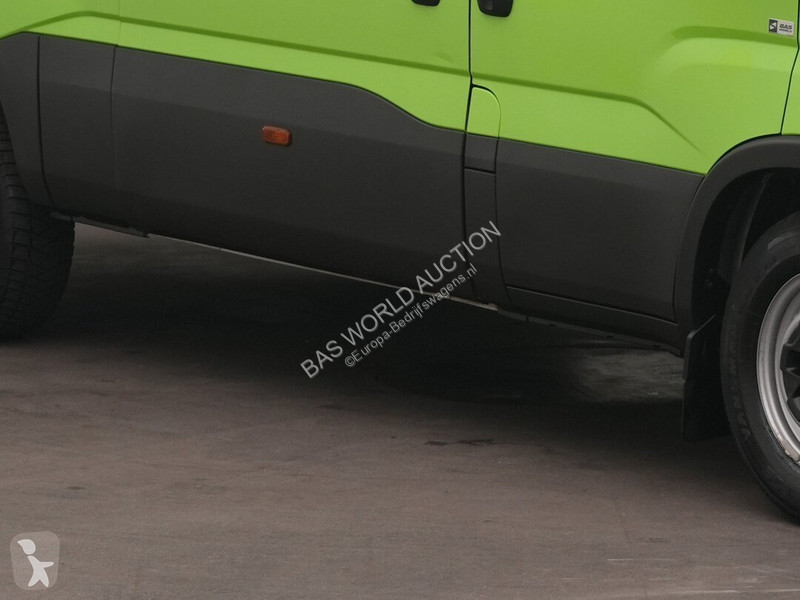 Furgoneta Iveco 35S16