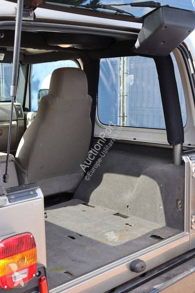 عربة نفعية Jeep