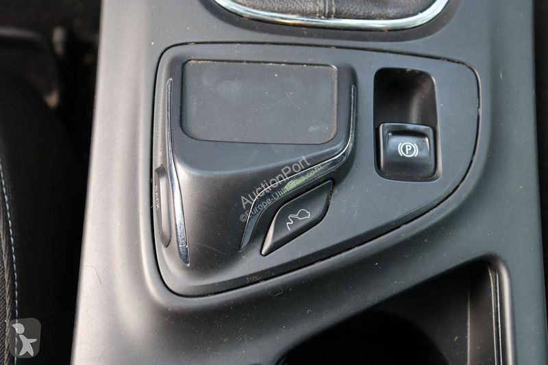 Véhicule utilitaire Opel Sports SW