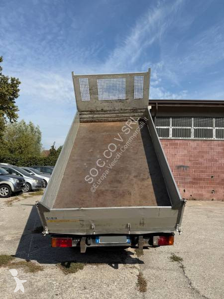 Véhicule utilitaire Iveco 35C09