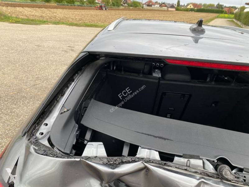 Véhicule utilitaire Kobelco