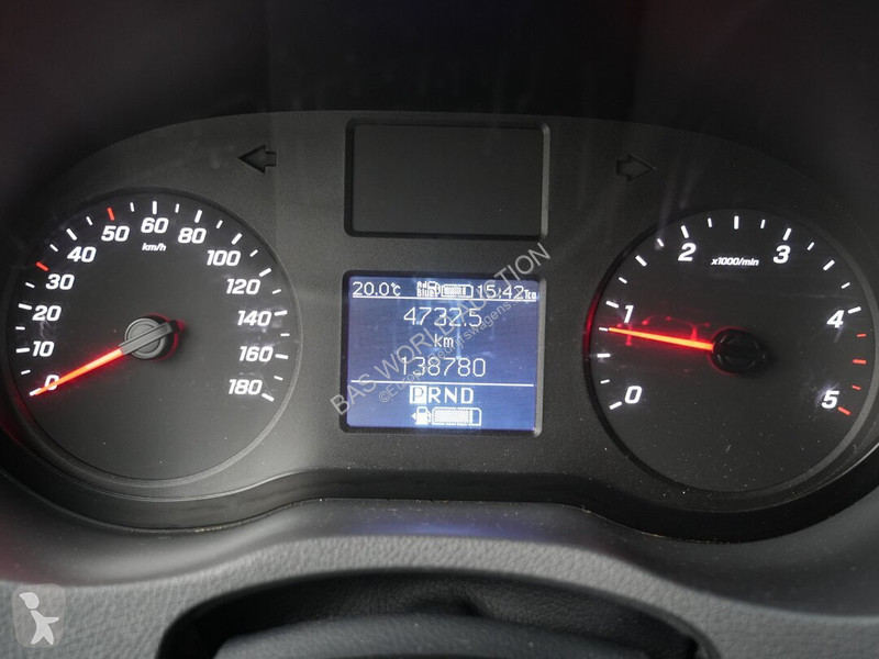 Véhicule utilitaire Mercedes 317 CDI