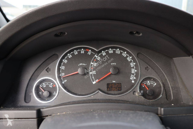 Véhicule utilitaire Opel