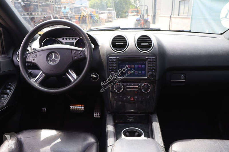 Véhicule utilitaire Mercedes 4 MATIC M-Klasse