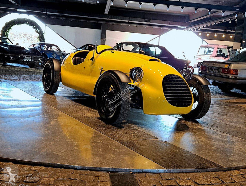 Véhicule utilitaire Ferrari  Vintage Racer...