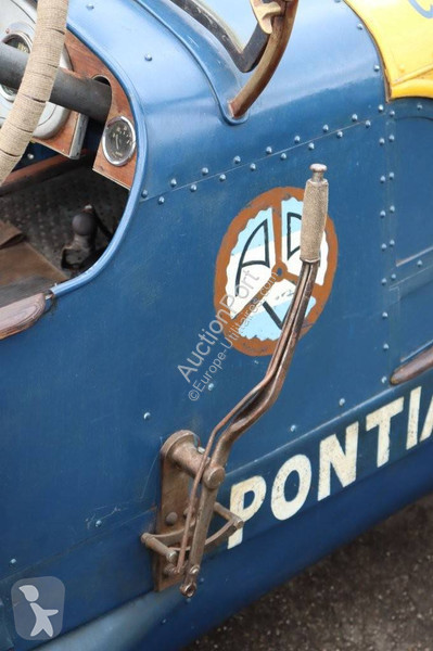 Furgoneta Pontiac  Special 8