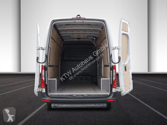 Autoutilitară Mercedes 317 CDI...